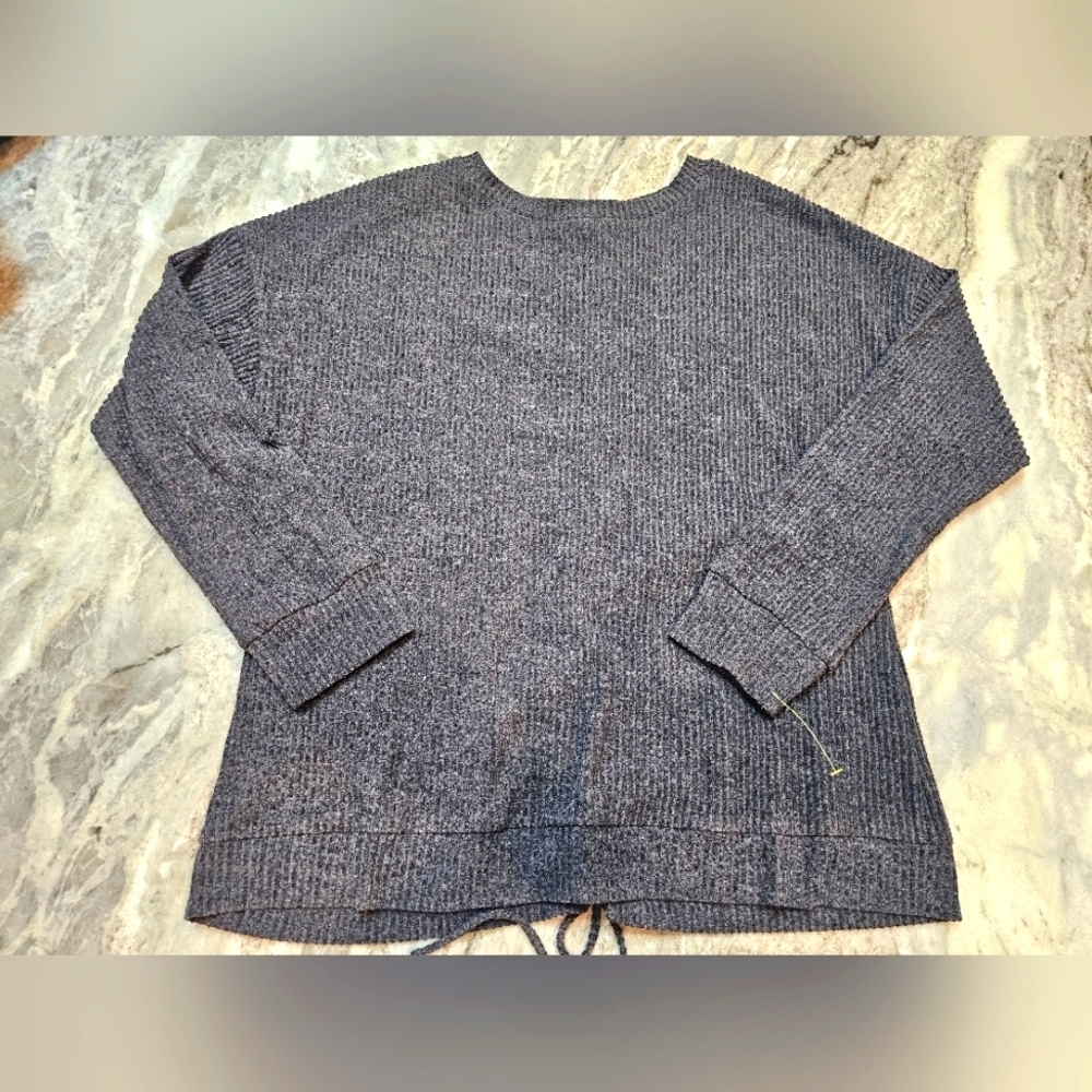 Doe & Rae Gray Ribbed Lace-Up Back Sweater Size Small